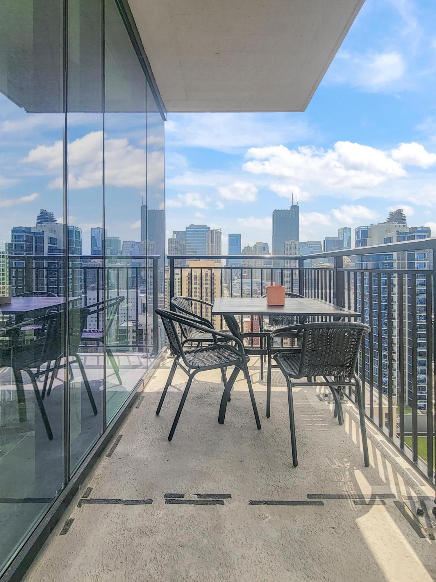 Aurelien Spacious Apartments In The Heart Of Gold Coast Chicago Exterior foto